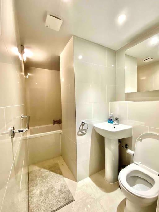 2Bdr Modern Apartment In Hammersmith West Londres Exterior foto